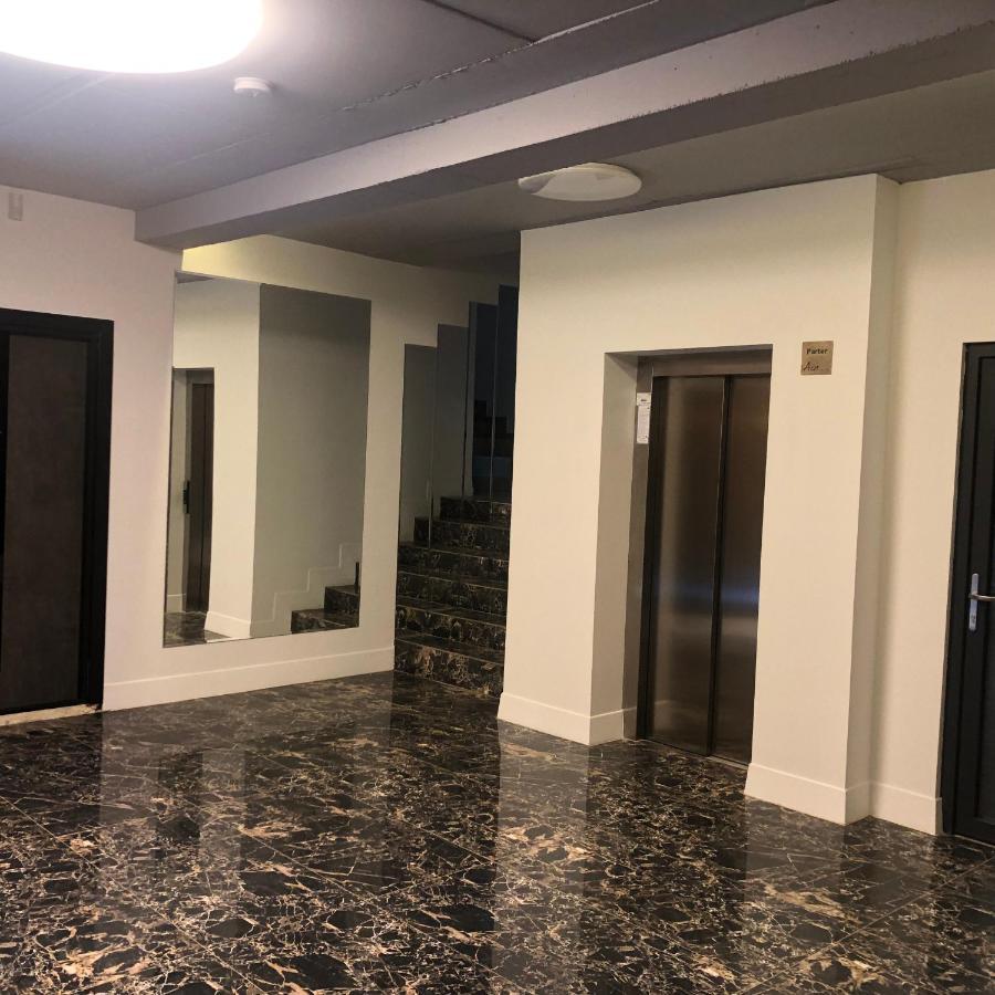 Air Residences - Air 2 Bukares Bagian luar foto
