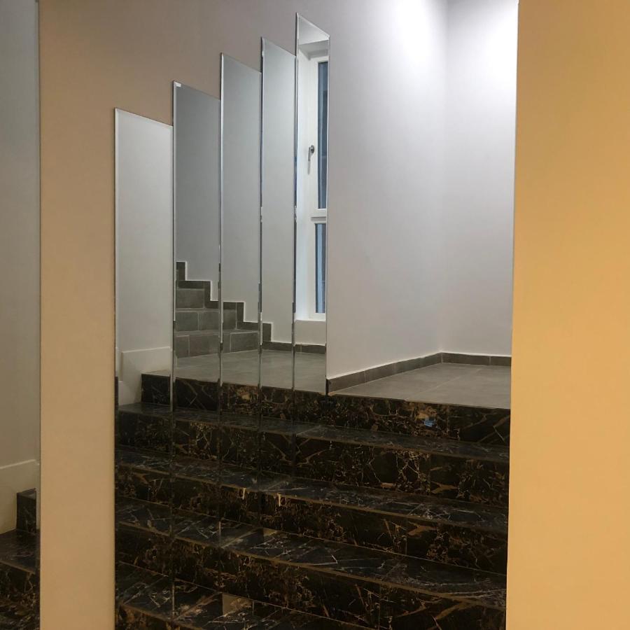 Air Residences - Air 2 Bukares Bagian luar foto