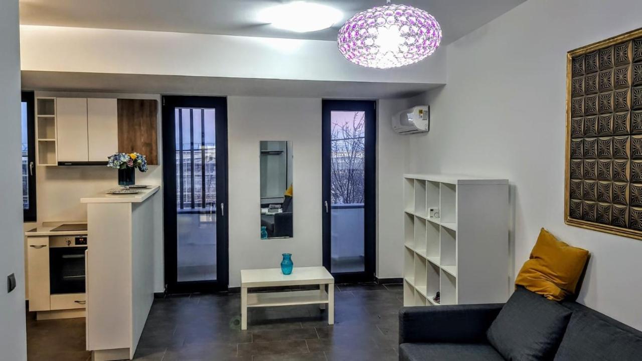Air Residences - Air 2 Bukares Bagian luar foto