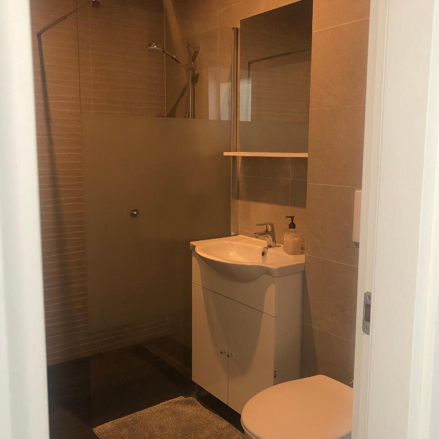 Air Residences - Air 2 Bukares Bagian luar foto